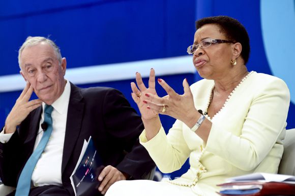 clubofmoz_gracamachel_pooreconomic