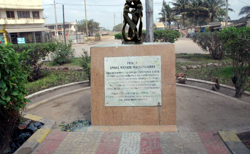 national_heroes_uria_simango_politicized_frelimo_beira