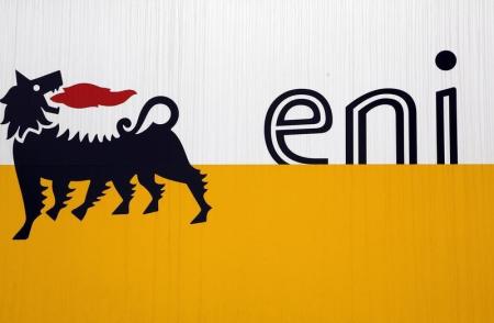 The logo of oil company Eni is pictured at San Donato Milanese near Milan February 5, 2013.   REUTERS/Stefano Rellandini