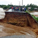 Mhoje_mocubabridgefloods2015_photo_jpg