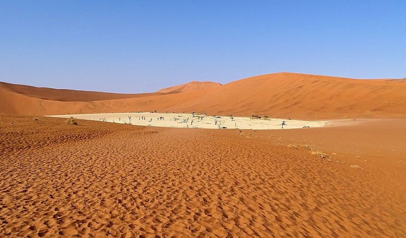 Mhoje_namibdesert_photo_jpg