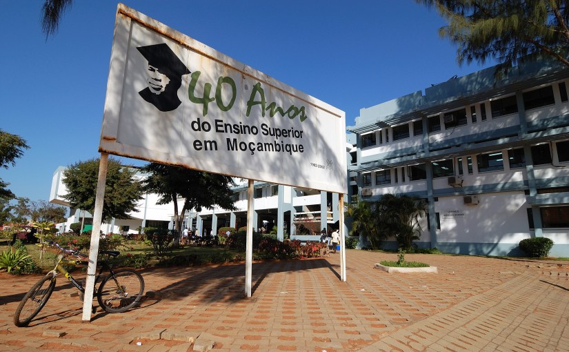 Mhoje_uemprofessor_photo_jpg (1)