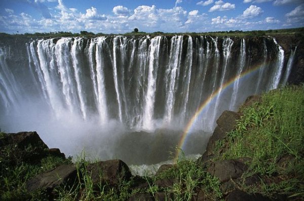 Mhoje_victoriafalls_photo_jpg