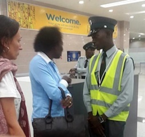 Mhoje_evamorenoairport3_photo_jpg