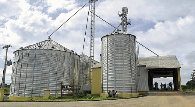 Mhoje_silos3_photo_jpg
