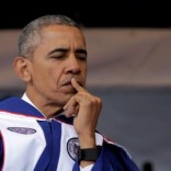 U.S. President Barack Obama waits to deliver the commencement address to the 2016 graduating class of Howard University in Washington, U.S., May 7, 2016.  REUTERS/Joshua Roberts