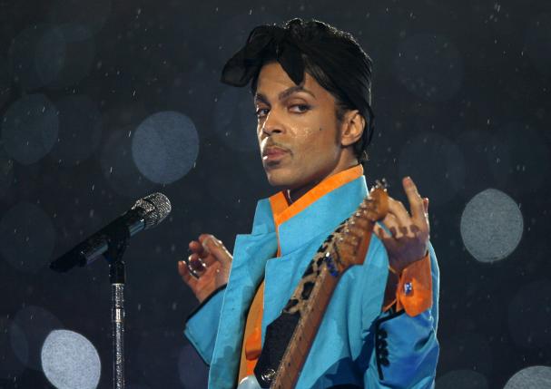 Prince performs during the halftime show of the NFL's Super Bowl XLI football game between the Chicago Bears and the Indianapolis Colts in Miami, Florida, U.S. February 4, 2007. REUTERS/Mike Blake/Files