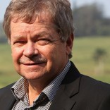 Mhoje_staude_photo_jpg