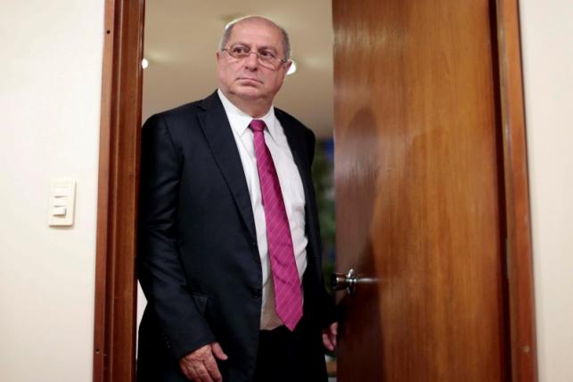 Brazil's then Communications Minister Paulo Bernardo arrives for a news conference in Brasilia, Brazil, September 30, 2014.  REUTERS/Ueslei Marcelino/File photo