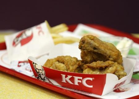 Pieces of fried chicken are pictured at a KFC restaurant in Beijing, February 26, 2013.   REUTERS/Kim Kyung-Hoon