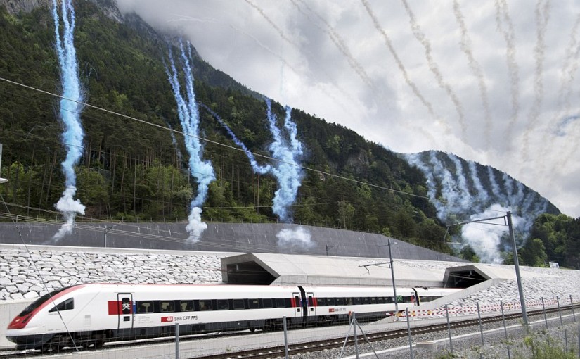Mhoje_swisstraintunnel_photo_jpg