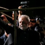 Brazil's former president Luiz Inacio Lula da Silva attends a protest against Brazil's interim President Michel Temer and in support of suspended President Dilma Rousseff at Paulista Avenue in Sao Paulo, Brazil, June 10, 2016.  REUTERS/Paulo Whitaker