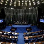 President of Brazil's Supreme Court, Ricardo Lewandowski and Brazil's Senate President Renan Calheiros speak during a discussion before the Senate votes on whether suspended President Dilma Rousseff should stand trial for impeachment, in Brasilia, Brazil, August 9, 2016. REUTERS/Adriano Machado