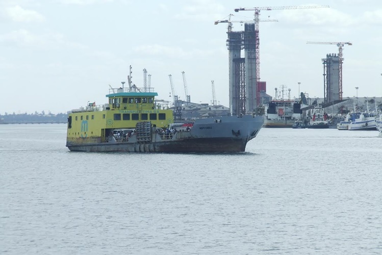 Mhoje_ferry_photo_jpg