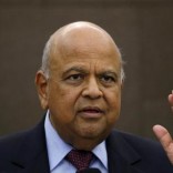 South African Finance Minister Pravin Gordhan reacts during a media briefing in Johannesburg, South Africa, March 14, 2016. REUTERS/Siphiwe Sibeko/File Photo