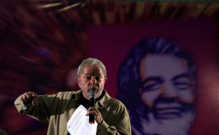 Former Brazilian President Luiz Inacio Lula da Silva gestures as he attends a meeting with women activists in Santo Andre, Brazil, August 15, 2016. REUTERS/Paulo Whitaker/File Photo
