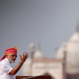 Indian Prime Minister Narendra Modi gestures as he addresses the nation from the historic Red Fort during Independence Day celebrations in Delhi, India, August 15, 2016. REUTERS/Adnan Abidi