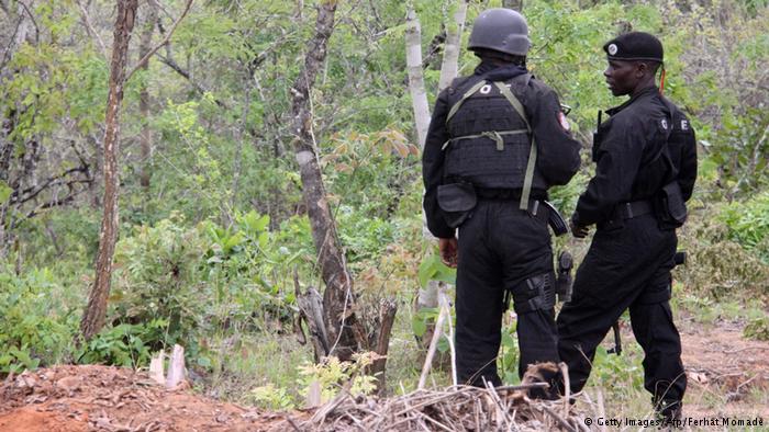 Mhoje_mozmilitarypeace_photo_jpg