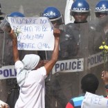 Mhoje_riotpolicezim_photo_jpg