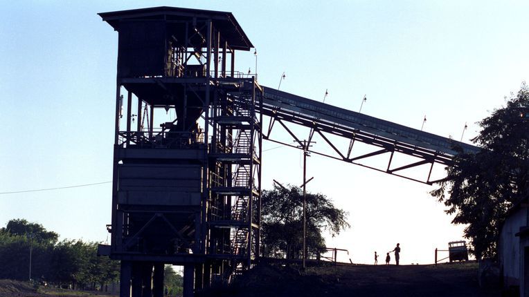 mhoje_extractivelusa_photo_jpg