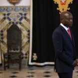 Guinea-Bissau's President Jose Mario Vaz arrives to speak with journalists after a meeting with his Portuguese counterpart Anibal Cavaco Silva (not pictured) at Belem presidential palace in Lisbon June 19, 2014. REUTERS/Rafael Marchante