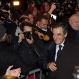 French politician Francois Fillon (R), member of the conservative Les Republicains political party, arrives after partial results in the first round of the French center-right presidential primary election at his headquarters in Paris, France, November 20, 2016.  REUTERS/Gonzalo Fuentes  TPX IMAGES OF THE DAY
