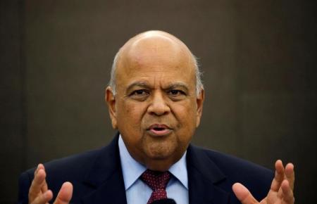 South African Finance Minister Pravin Gordhan gestures during a media briefing in Sandton near Johannesburg, March 14, 2016. REUTERS/Siphiwe Sibeko/File photo - RTX2NRAR