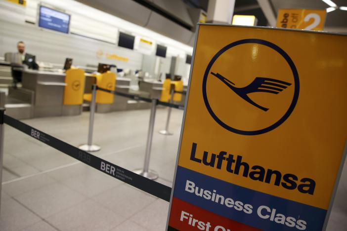 An empty check-in desk is seen during a pilots strike of German airline Lufthansa at Tegel airport in Berlin, Germany, November 23, 2016. REUTERS/Fabrizio Bensch