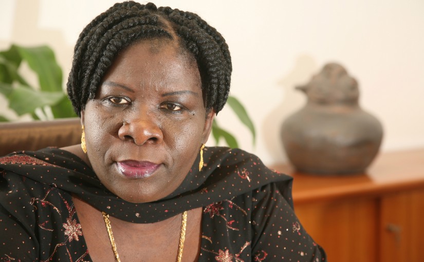 Primeira Ministra de Moçambique Luísa Diogo, em entrevista,fala da sua profissão, do papel da mulher na sociedade, a mulher e o poder.(ACOMPANHA TEXTO)  PEDRO SÁ DA BANDEIRA/LUSA