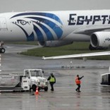 The EgyptAir plane assuring the following flight from Paris to Cairo,  after flight MS804 disappeared from radar, taxies on the tarmac at Charles de Gaulle airport in Paris, France, May 19, 2016. REUTERS/Christian Hartmann