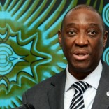 O ministro dos Negócios Estrangeiros de Moçambique, Oldemiro Baloi discursa durante a abertura da Cimeira da CPLP - Comunidade dos Países de Língua Portuguesa, em Maputo, Moçambique, 18 de julho de 2013. ANTONIO SILVA / LUSA