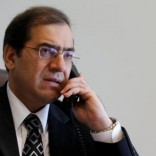 Tarek El Molla, Egypt's Minister of Petroleum and Mineral Resources, speaks on the telephone during an interview with Reuters at his office in Cairo, Egypt, October 29, 2015.  REUTERS/Amr Abdallah Dalsh