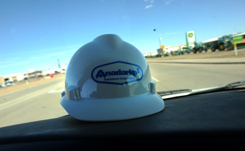 DRILL12-- Anadarko Petroleum Corporation drilling and possibly its new pipeline investment. Heading to the White Cliffs unloading facility where many trucks unload and process variety of oil based liquids. RJ Sangosti/ The Denver Post
Caption:DRILL12-- Anadarko Petroleum Corporation drilling and possibly its new pipeline investment. Heading to the White Cliffs unloading facility where many trucks unload and process variety of oil based liquids. RJ Sangosti/ The Denver Post (Photo By RJ Sangosti/The Denver Post via Getty Images)