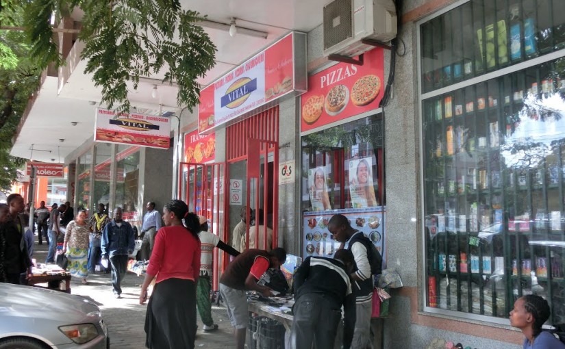 Mhoje_maputostreetshops_photo_jpg