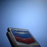 The logo of Chevron (CVX) is seen in Los Angeles, California, United States, April 12, 2016. REUTERS/Lucy Nicholson/File Photo
