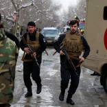 Afghan policemen arrive at the site of a bomb blast in Kabul, Afghanistan February 7, 2017.  REUTERS/Omar Sobhani