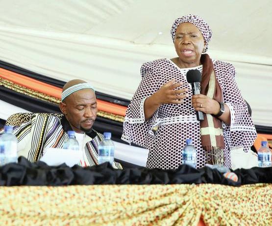 02/07/2017 Dutywa; Xhosa King Zwelonke Sigcau at his Royal palace in Nqadu with Nkosazana Dlamini Zuma
PICTURE: SIYANDA JANTJIES