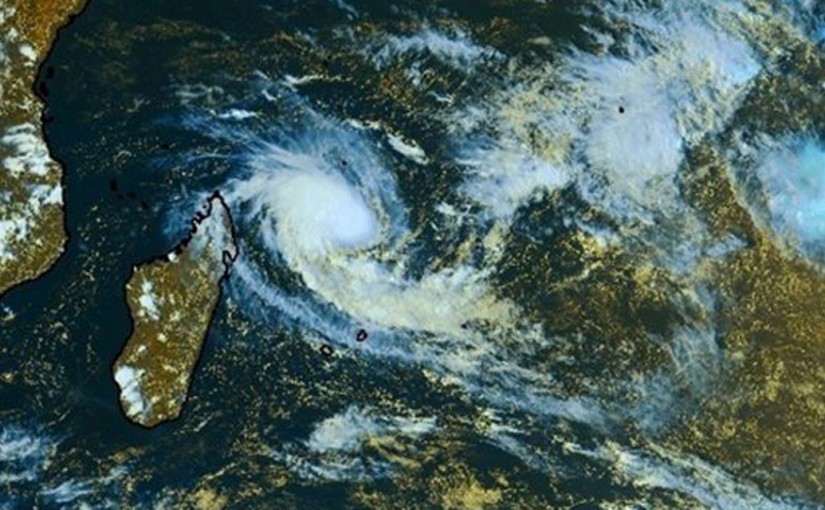 Madagascar-se-prepare-a-l-arrivee-du-cyclone-Enawo