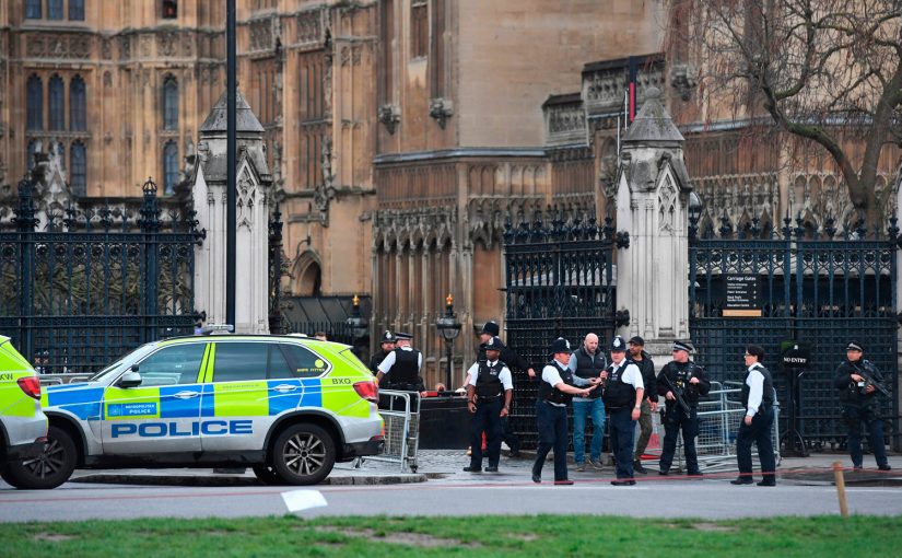 Police outside the Palace of Westminster, London, after sounds similar to gunfire have been heard close to the Palace of Westminster. A man with a knife has been seen within the confines of the Palace, eyewitnesses said. PRESS ASSOCIATION Photo. Picture date: Wednesday March 22, 2017. See PA story POLICE Westminster. Photo credit should read: Victoria Jones/PA Wire