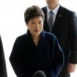South Korea's ousted leader Park Geun-hye arrives at a prosecutor's office in Seoul, South Korea, March 21, 2017.  REUTERS/Kim Hong-Ji