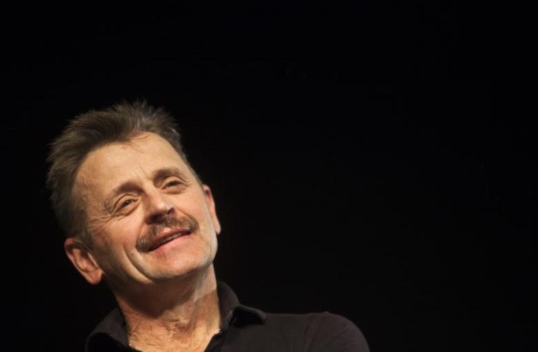 Renowned stage performer Mikhail Baryshnikov attends a news conference at the Suzanne Dellal Centre for Dance and Theatre in Tel Aviv November 13, 2011.  REUTERS/Nir Elias