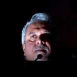 FILE PHOTO: Kingfisher Airlines Chairman Vijay Mallya speaks to the media during a news conference in Mumbai, November 15, 2011.  REUTERS/Vivek Prakash/File Photo