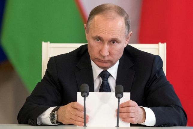 Russian President Vladimir Putin attends a meeting with Uzbek President Shavkat Mirziyoyev (not pictured) in Moscow's Kremlin, Russia April 5, 2017. REUTERS/Pavel Golovkin/Pool