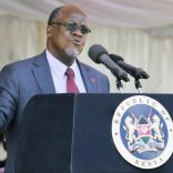 epa05612607 Visiting Tanzanian President John Magufuli (C) delivers his speech during the official commissioning ceremony of the Nairobi Southern Bypass road in Nairobi, Kenya, 01 November 2016. President Magufuli concluded his two-day State visit by joining President Uhuru Kenyatta in launching the 28.6km key road which is said will help decongest the Kenyan city.  EPA/DANIEL IRUNGU