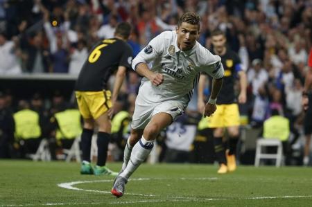 Real Madrid's Cristiano Ronaldo celebrates scoring their second goal Reuters / Susana Vera Livepic