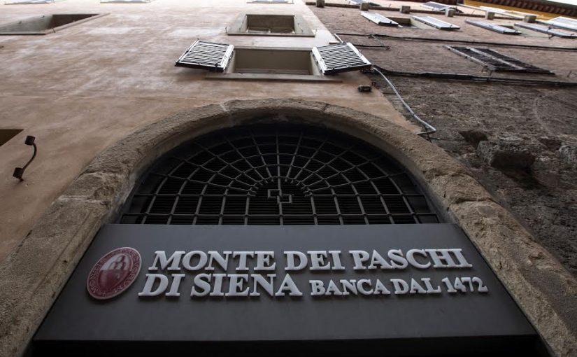 epa05248084 The logo of the Banca Monte dei Paschi di Siena (BMPS or MPS) is seen on a bank's branch in Siena, Italy, 23 March 2016. The MPS bank, founded in 1472 as 'Mount of piety,' is reported to be the world's oldest surviving bank and Italy's third largest commercial and retail bank.  EPA/MATTIA SEDDA **TO THE ATTENTION OF MAURITZ**
