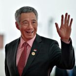 FILE PHOTO: Singapore's Prime Minister Lee Hsien Loong arrives at the Hangzhou Exhibition Center to participate in the G20 Summit, in Hangzhou, Zhejiang province, China, September 4, 2016. REUTERS/Etienne Oliveau/File Photo
