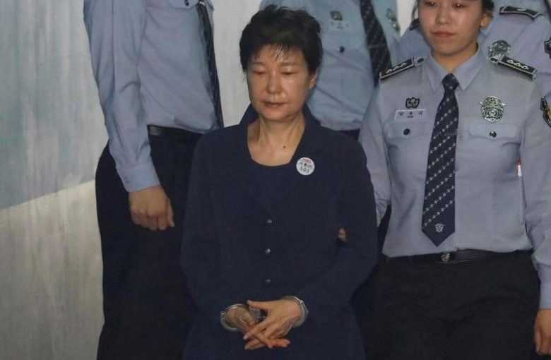 South Korean ousted leader Park Geun-hye arrives at a court in Seoul, South Korea, May 23, 2017.  REUTERS/Kim Hong-Ji