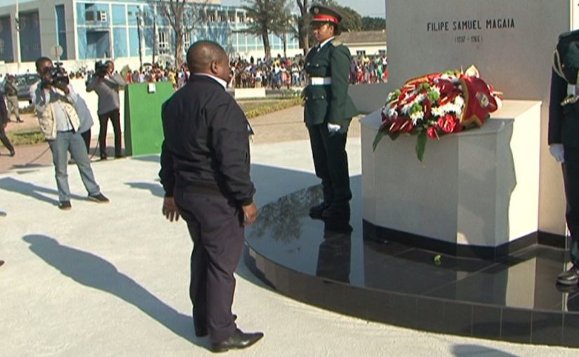 Presidente_da_República_inaugura_monumento_em_memória_a_Filipe_Samuel_Magaia