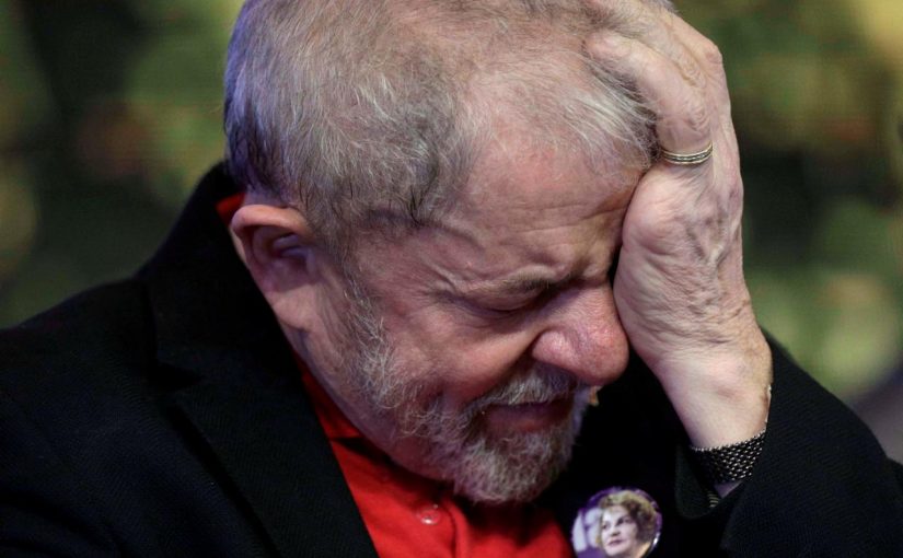 FILE PHOTO: Former Brazilian President Luiz Inacio Lula da Silva, gestures during opening ceremony of the national congress of the Workers' Party in Brasilia, Brazil, June 1, 2017. REUTERS/Ueslei Marcelino/File photo